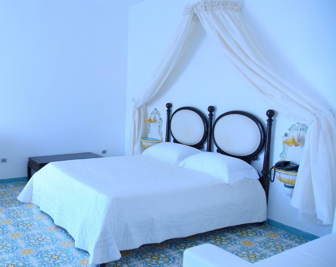 Resort & Relax Masseria Celidonia Lizzano  Bagian luar foto