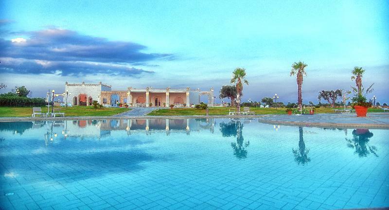Resort & Relax Masseria Celidonia Lizzano  Bagian luar foto